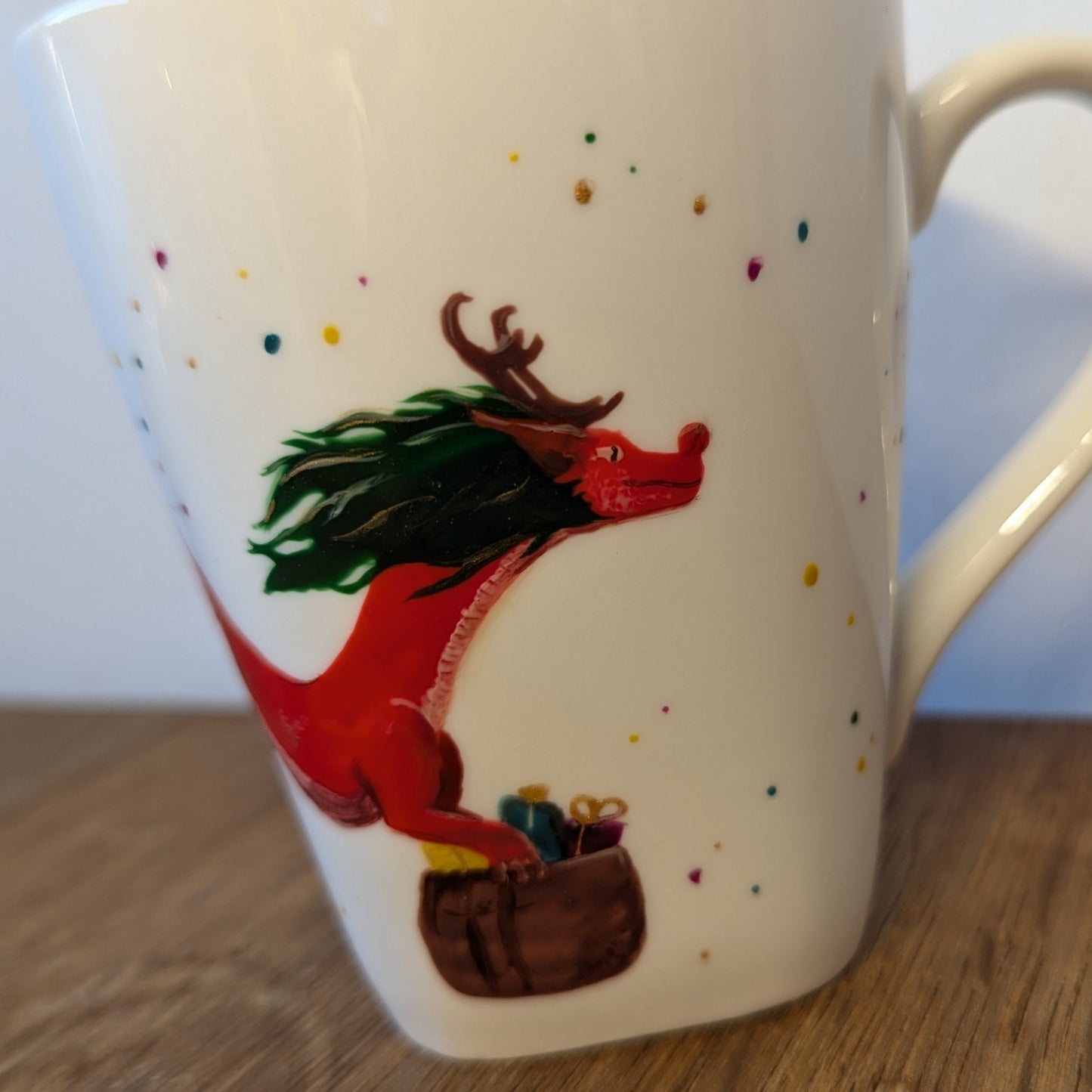 Tasse dragon de Noël