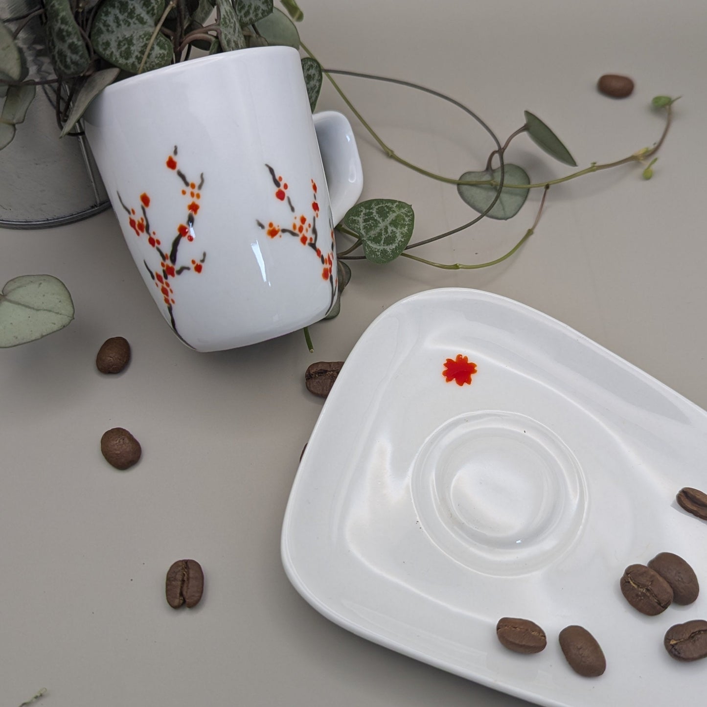 Petites tasses à café fantaisie