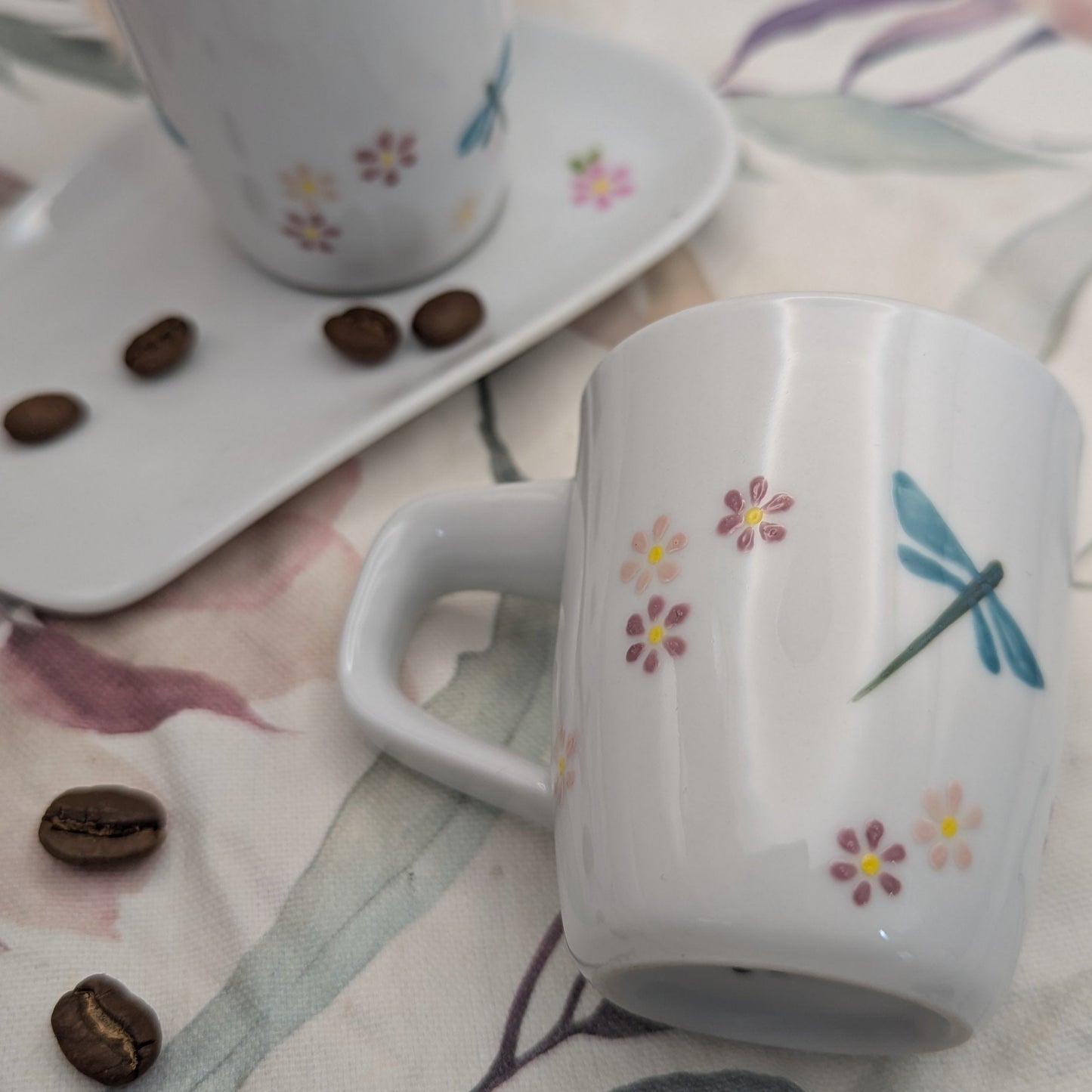 Petites tasses à café fantaisie